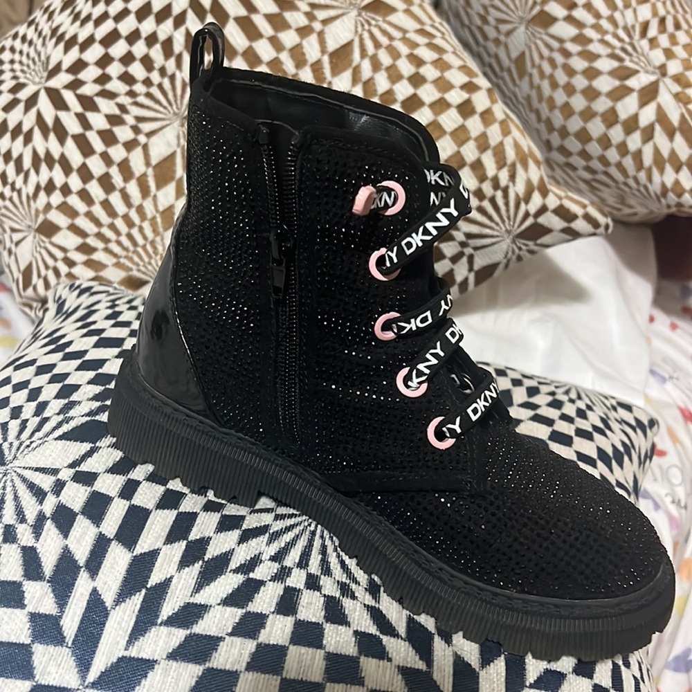 Hermosas - Picture 4 of 17